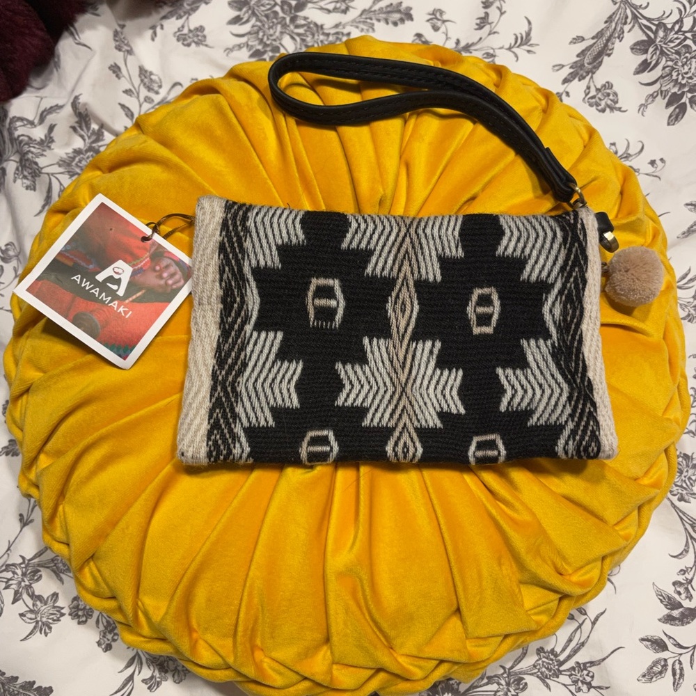 Awamaki Handwoven Peruvian Wool Wristlet